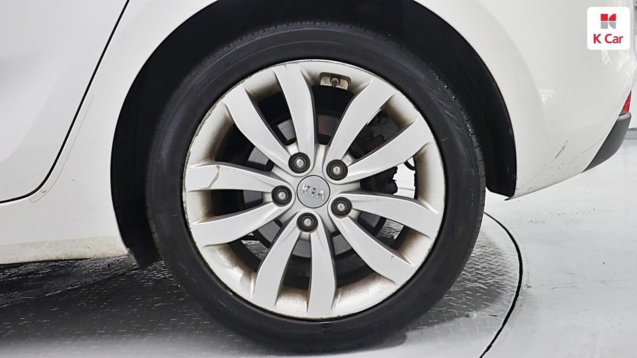 KIA All New Carens 2.0 LPI