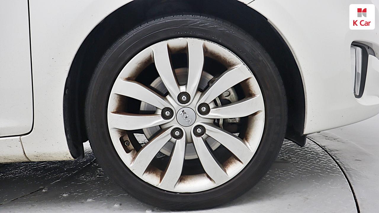 KIA All New Carens 2.0 LPI