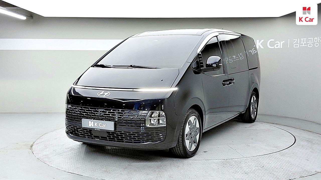 HYUNDAI Staria 2.2 Diesel Tourer 11-Seater 4W