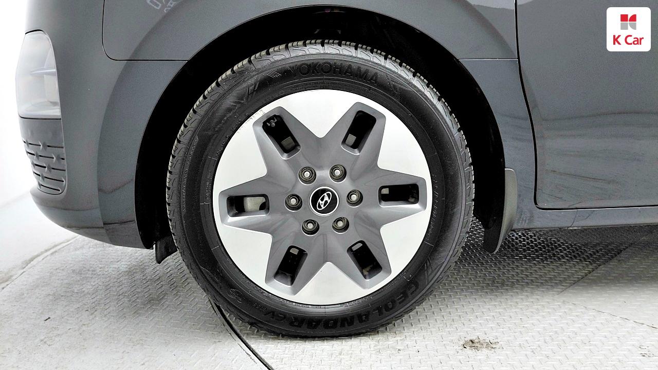 HYUNDAI Staria 2.2 Diesel Tourer 11-Seater 4W
