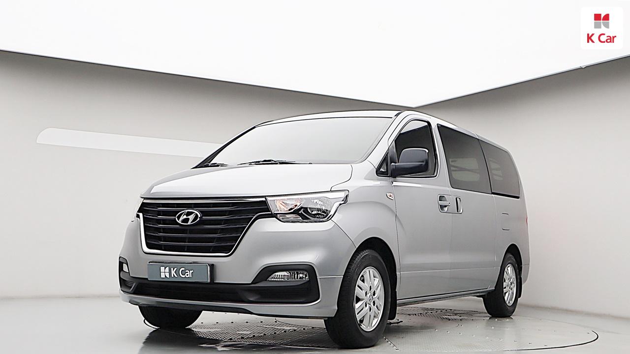 HYUNDAI The New Grand Starex 3-Seater Diesel Van