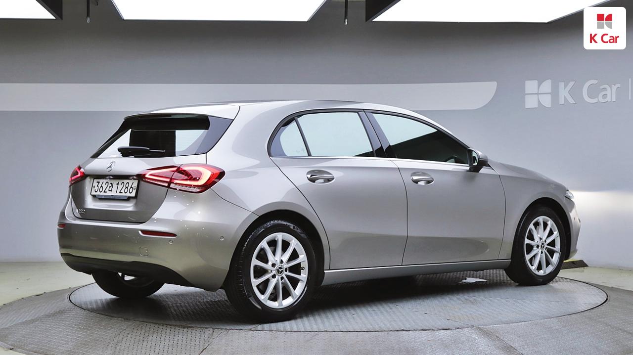 BENZ A-Class (4th Generation) A220