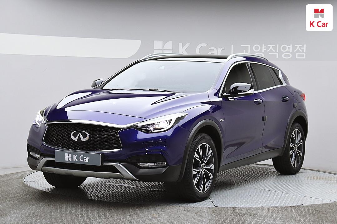 인피니티 QX30 2.0 에센셜 AWD