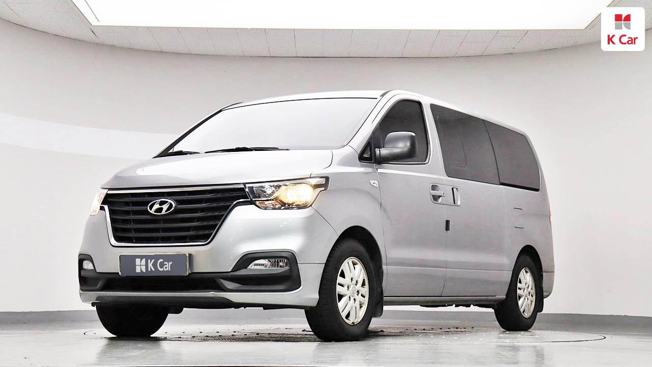 HYUNDAI The New Grand Starex 5-Seater Diesel Van