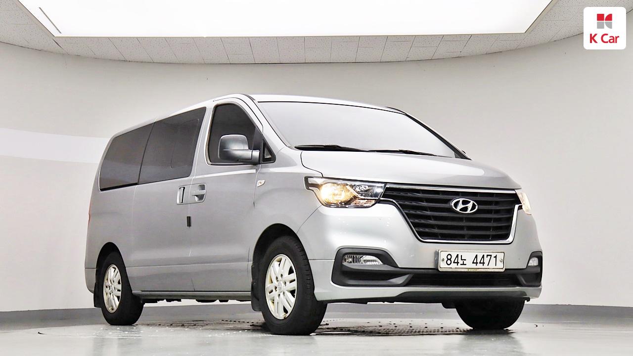 HYUNDAI The New Grand Starex 5-Seater Diesel Van