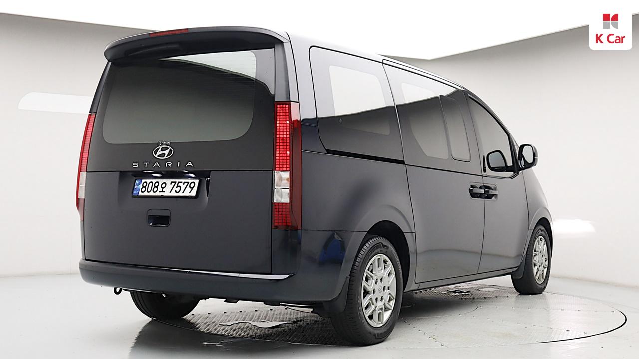 HYUNDAI Staria 2.2 Diesel Cargo 5-Seater