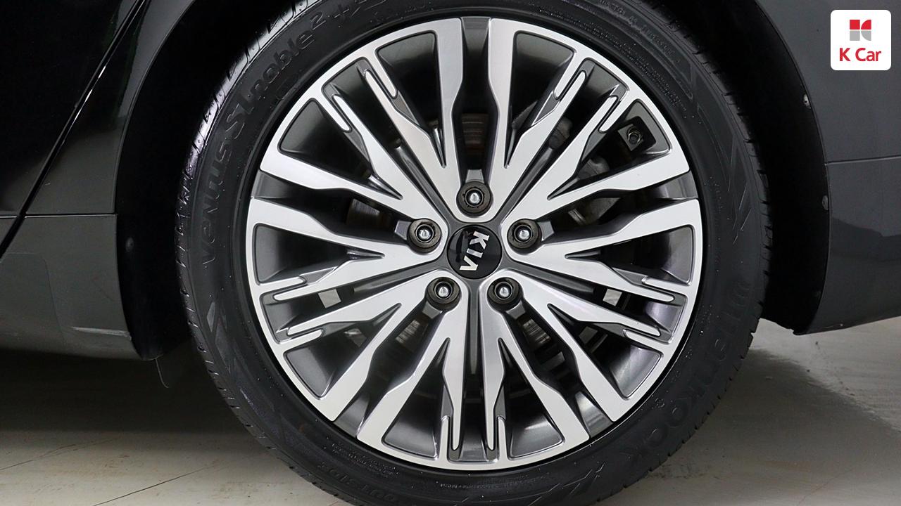 KIA K7 Premier Hybrid Noblesse