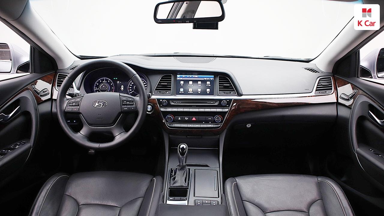HYUNDAI Aslan G300