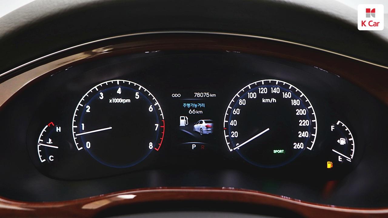 HYUNDAI Genesis BH 330
