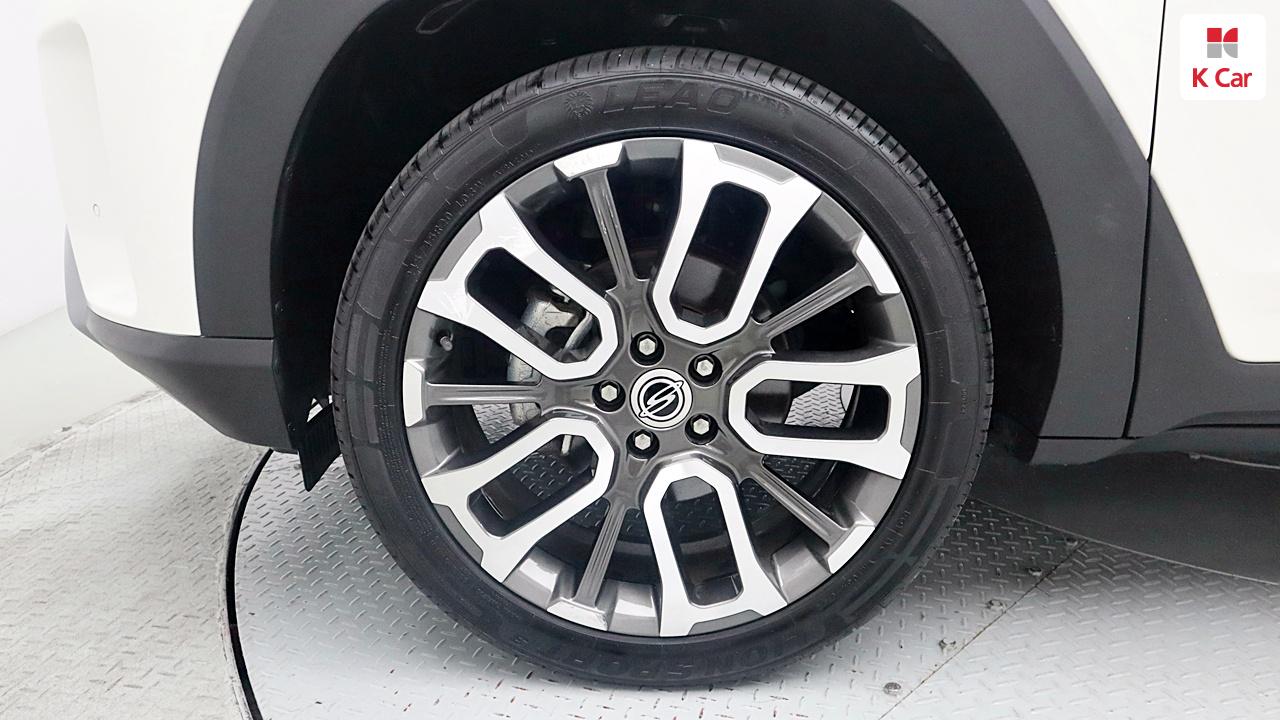 KGM 토레스 가솔린 1.5 2WD T7