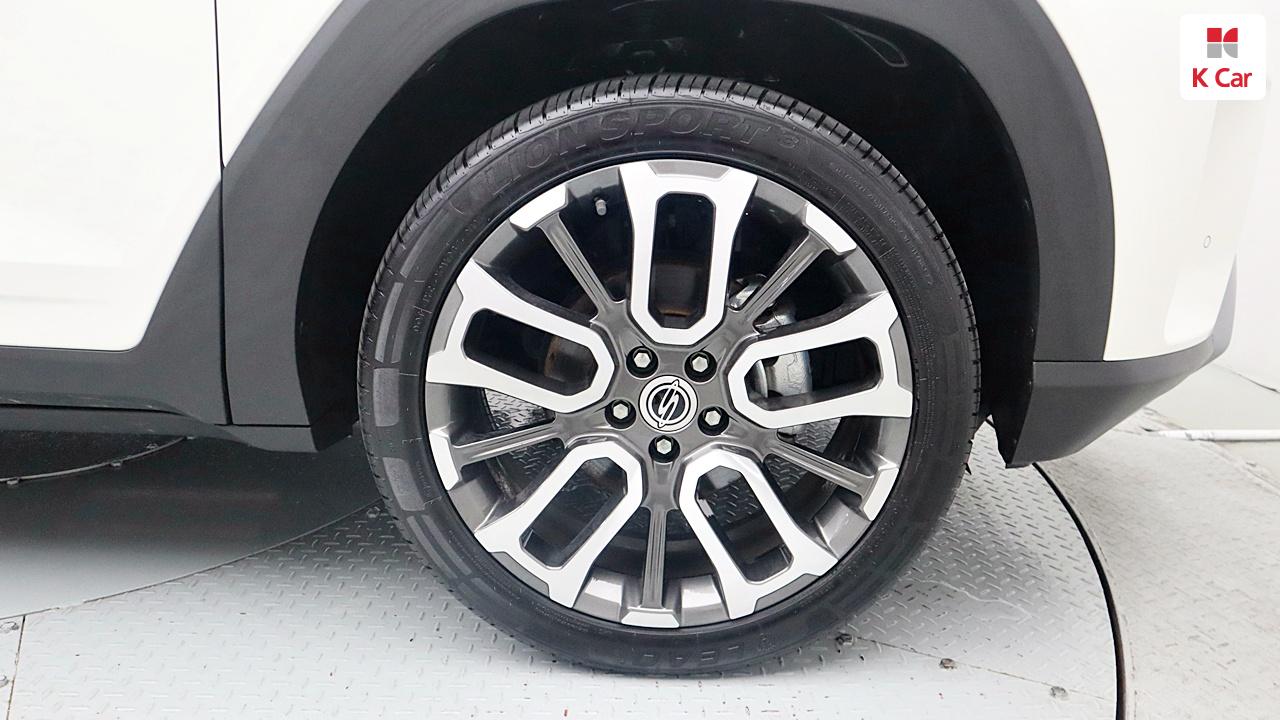 KGM 토레스 가솔린 1.5 2WD T7