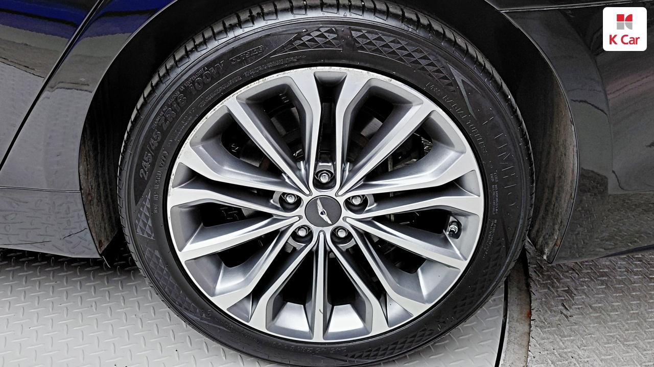HYUNDAI Genesis DH G330