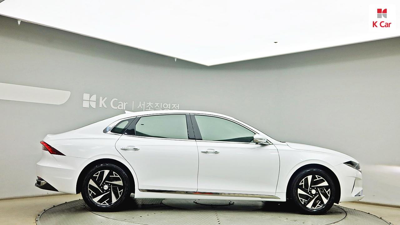 HYUNDAI The New Grandeur IG Hybrid 2.4 HEV