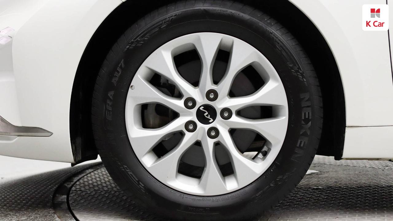 기아 K8 가솔린 2.5 노블레스 라이트