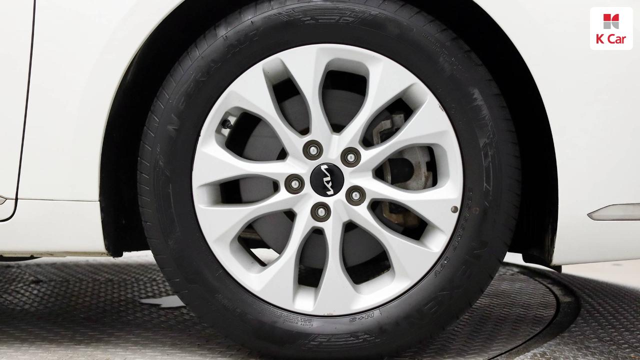 기아 K8 가솔린 2.5 노블레스 라이트