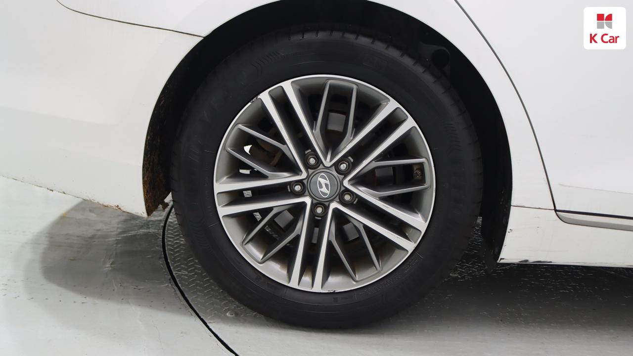 HYUNDAI Grandeur IG 2.4 GDI