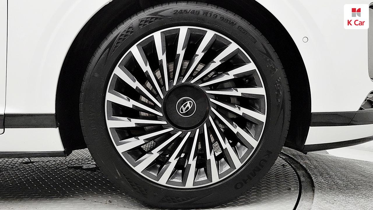 HYUNDAI The All New Grandeur Gasoline 2.5