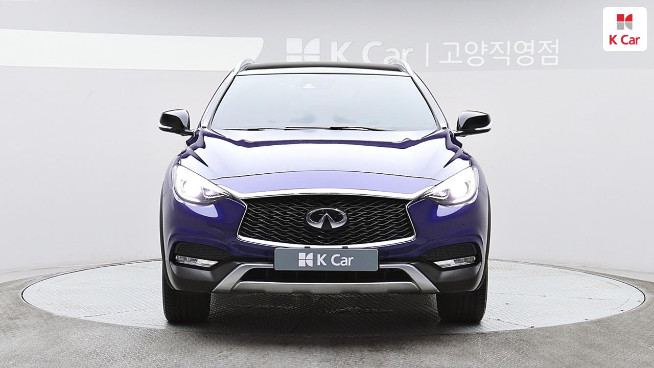 인피니티 QX30 2.0 에센셜 AWD
