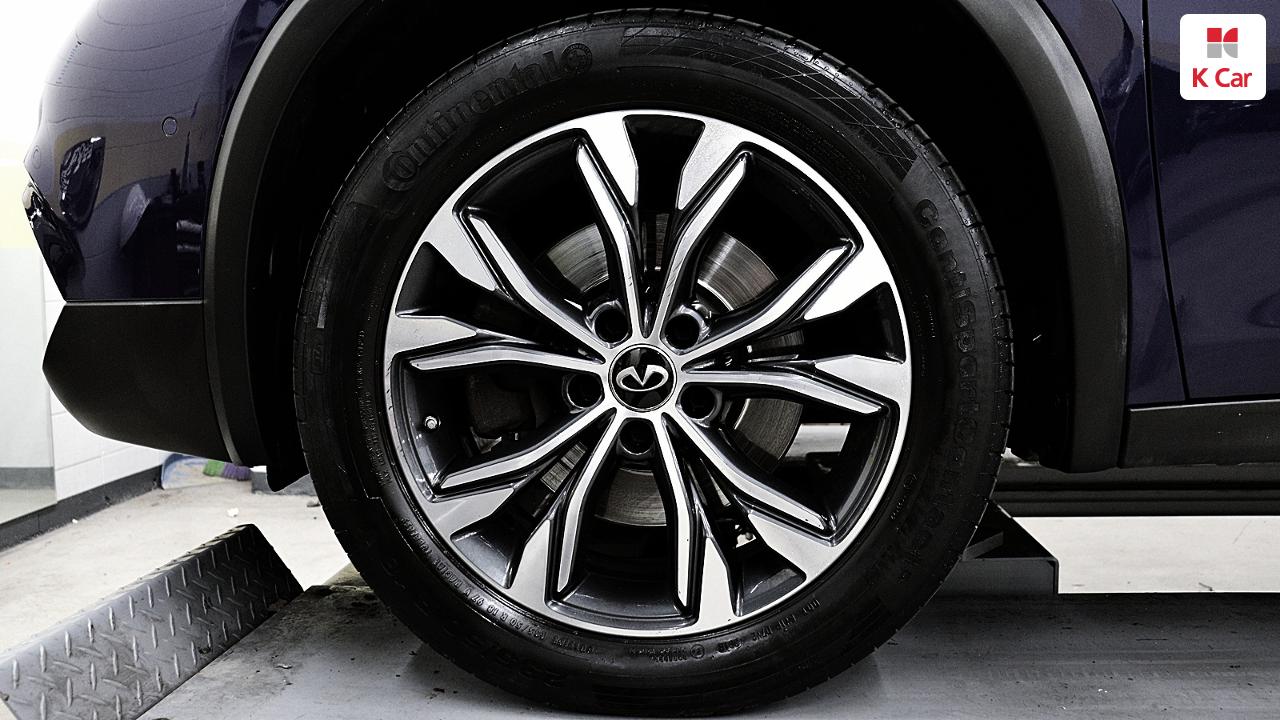 인피니티 QX30 2.0 에센셜 AWD