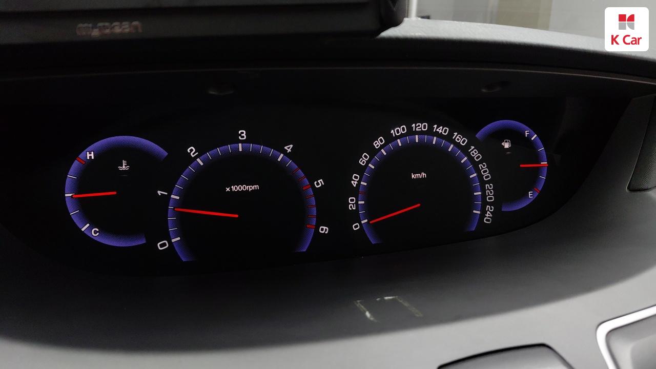 KG MOBILITY(SSANGYONG) New Korando Turismo 2.2 9-Seater 4WD